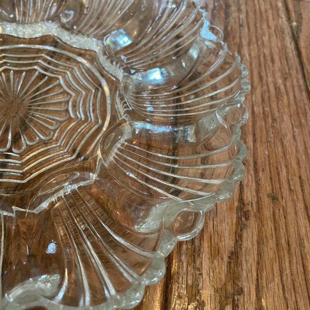 Vintage Glass Oyster or Hors d'oeuvres Serving Plate - Picture 2 of 2